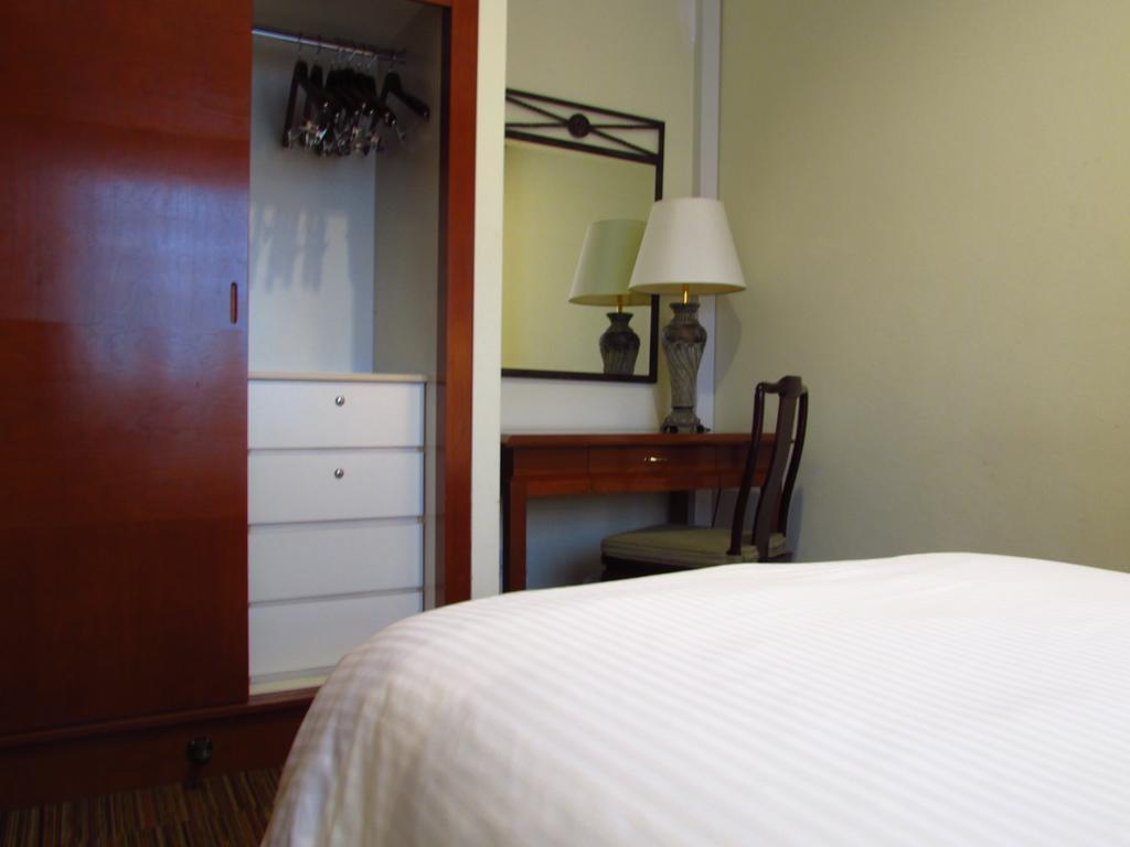 Alocassia Serviced Apartments Szingapúr Szoba fotó