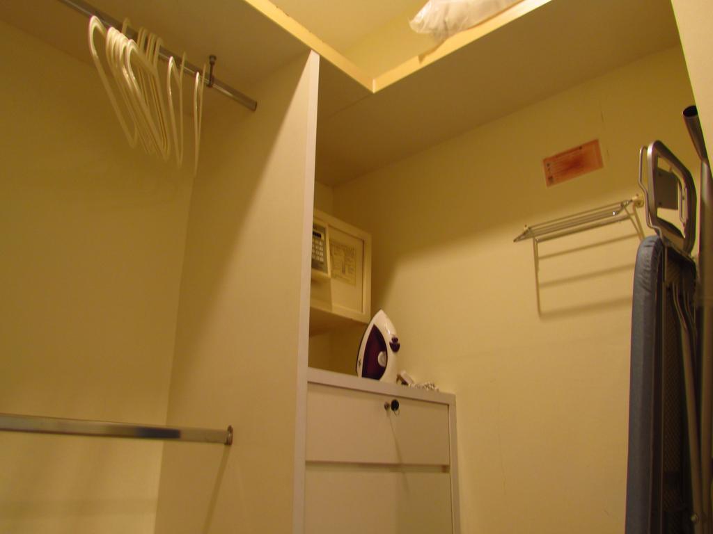 Alocassia Serviced Apartments Szingapúr Szoba fotó